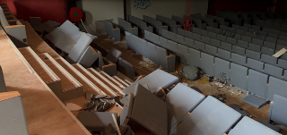 Ascoli Piceno - L’auditorium Montevecchi nel degrado: preda di vandali e writers