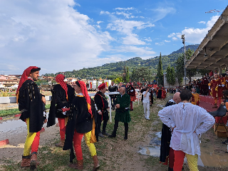 Temporale si abbatte su Ascoli, Quintana sospesa: giostra a rischio