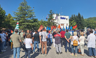 Fabriano - Schlein allo sciopero degli operai Beko: "Impegni disattesi su investimenti"