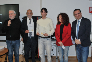 Pescara - Al Galilei la sesta edizione del premio Federico Caffè