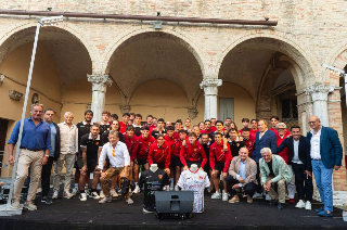 Recanatese, applausi per la nuova squadra giallorossa