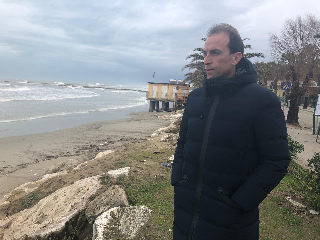 Martinsicuro - Villa Rosa, ripascimento al via dopo metà giugno: sabbia certificata per salvare il litorale