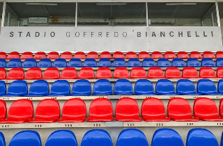 Vigor Senigallia, seggiolini nuovi in tribuna centrale allo stadio Bianchelli