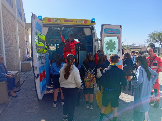 Ancona - Croce Gialla tra i ragazzi del catechismo per l’importanza del volontariato nel sociale