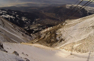 L’Aquila - Ghiaccio sulla fune di soccorso, chiusi impianti sciistici di Campo Imperatore