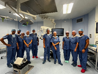 Ascoli - Ospedale Mazzoni, otto interventi per inaugurare il nuovo microscopio di Oculistica