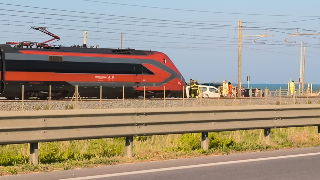 Dramma a Montemarciano: treni fermi per un investimento