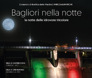 Bagliori nella notte, idrovore tricolore nelle Marche