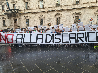 Ascoli Piceno - Protesta contro la discarica nella Valle del Bretta: "No al progetto"