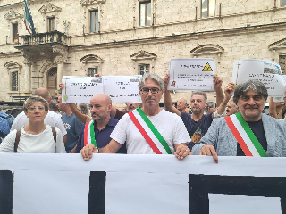 Ascoli - Nuova discarica, la Provincia replica alla protesta e fa chiarezza sui tempi