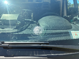 Sassi dal cavalcavia a Campli, colpita ambulanza che trasportava un ferito. Ugl: "Atto criminale"