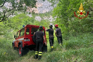 Fabriano - Escursionisti in difficoltà sulla Falesia Falcioni, messi in salvo da vigili del fuoco e Soccorso alpino