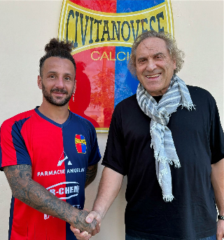 Calcio Serie D - Vittorio Esposito lascia la Civitanovese