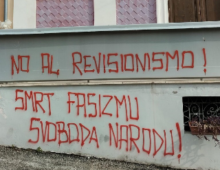 Giulianova vandalizzata come la foiba di Basovizza