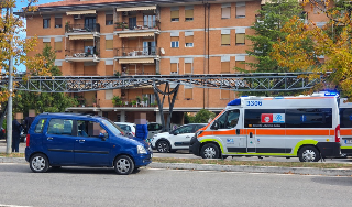 San Benedetto - Scontro tra un furgoncino e una bici elettrica, ferito un uomo anziano
