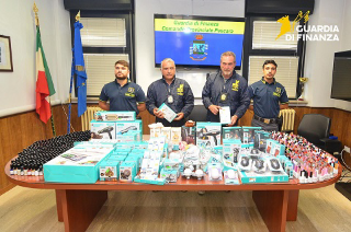 Pescara - Maxi sequestro della Finanza: cosmetici tossici e prodotti contraffatti