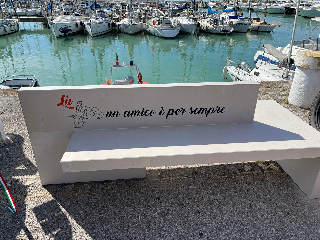 Senigallia - Una panchina al porto nel ricordo di Luca Bergamaschi