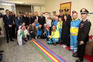 Pescara - In tanti tra i bambini per il "Babbo Natale Carabiniere in Ospedale"