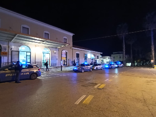 Altra bagarre in stazione a San Benedetto: operatori del 118 insultati da un gruppetto di stranieri
