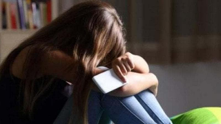 Macerata - Lasciato da una 15enne, la stalkerizza e ricatta con foto intime