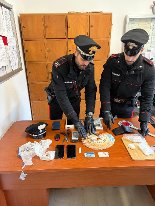 Gagliole - Arrestato un pregiudicato per detenzione e spaccio di stupefacenti