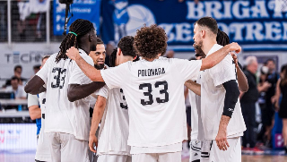 Virtus Bologna, scudetto dedicato ad Achille Polonara