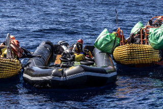 Ad Ancona torna l’Ocean Viking con 224 naufraghi tra cui 35 minori