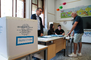 Amministrative Marche - Affluenza alle ore 12: votanti in leggero calo rispetto all’ultima volta