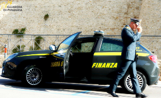 Chieti - Truffatore seriale amante del lusso, rinviato a giudizio giovane pescarese