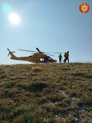 Ussita - Biker cade a Frontignano, intervento del Soccorso Alpino