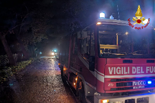 Maltempo ad Ancona, 450 interventi dei vigili del fuoco: a Senigallia evitata l’evacuazione di un edificio