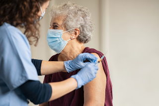 Teramo - Vaccini per covid e influenza, open day alla Asl