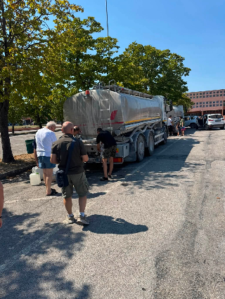 Tre rotture dell’acquedotto in due giorni, Pesarese senz’acqua da Ferragosto