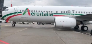 Marche - Contratto Atim-Aeroitalia, esposto della compagnia aerea