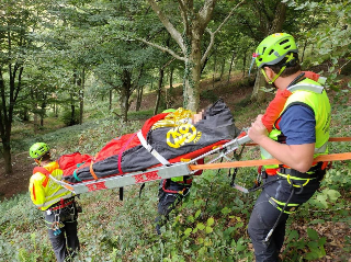 Parco del Conero, soccorsi durante il "Conero Trail" per una runner infortunata