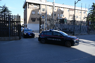 Furto in abitazione a Collecorvino: recuperati due anelli rubati, denunciato un uomo
