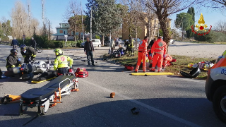 Monsano – Incidente tra due moto: 4 feriti, allertata eliambulanza