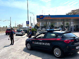 Falconara – Con la droga in pieno centro, arrestato dai carabinieri presunto pusher