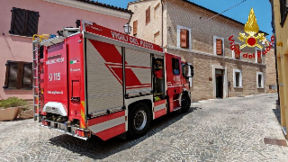 Treia - Fumo nella Rsa, evacuati 17 anziani: nessun intossicato