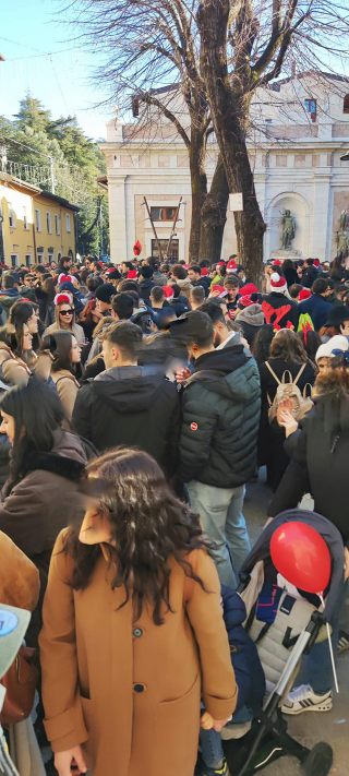 L’Aquila - Aperitivo della Vigilia tra divertimento, qualche malore ed una rissa