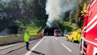 A14, incidente con incendio nella galleria di Cupra: c’è una vittima