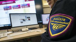 Pedopornografia on line, operazione della polizia in Abruzzo e Marche: arrestato un cinquantenne