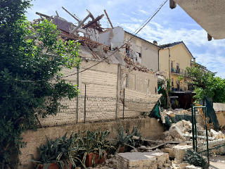Esplosione Porto Sant’Elpidio: un deceduto, una donna dispersa e tre feriti