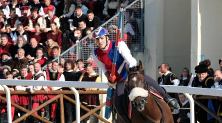 Maltempo, la Quintana di Ascoli riprende alle ore 19