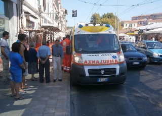 Ancona -  Rottweiler si lancia dal balcone e travolge uno scooterista