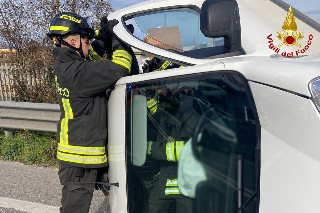 Incidenti a raffica, da Camerano a Massignano: donna in eliambulanza