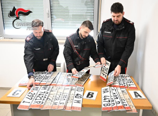 Operazione Mannheim: targhe tedesche contraffatte, smascherata rete di auto "fantasma"