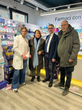 Pesaro - Farmacie Comunali a sostegno della Caritas