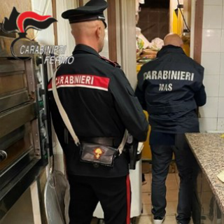 Numana - Ristorante chiuso dal Nas per gravi carenze igieniche