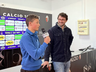 Ascoli, Andrea Passeri intervistato dagli alunni: “Seguite sempre le vostre passioni”